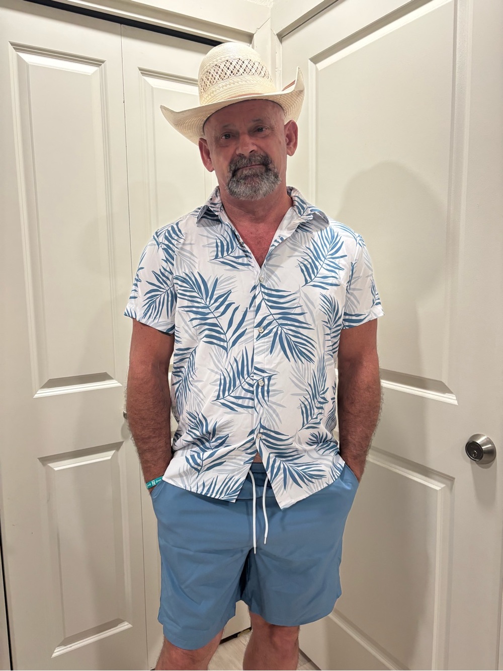 Manfinity 2 Piece Set Light Blue Palm Print Short-Sleeve Button-Down w/Shorts L